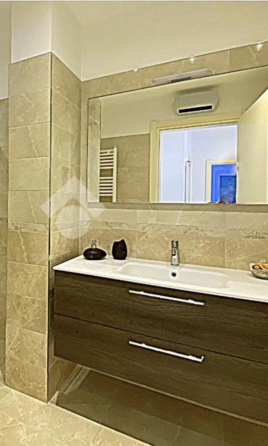 Residence Cristallo Аласио Екстериор снимка