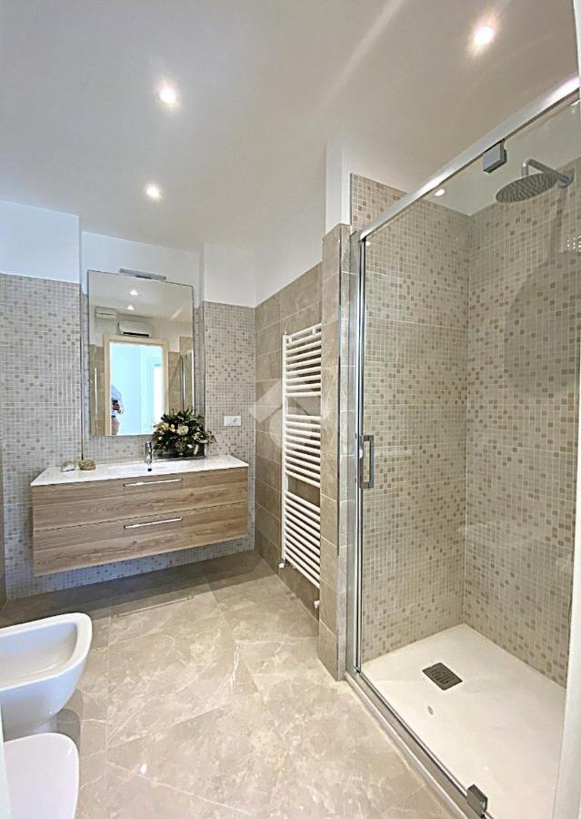 Residence Cristallo Аласио Екстериор снимка